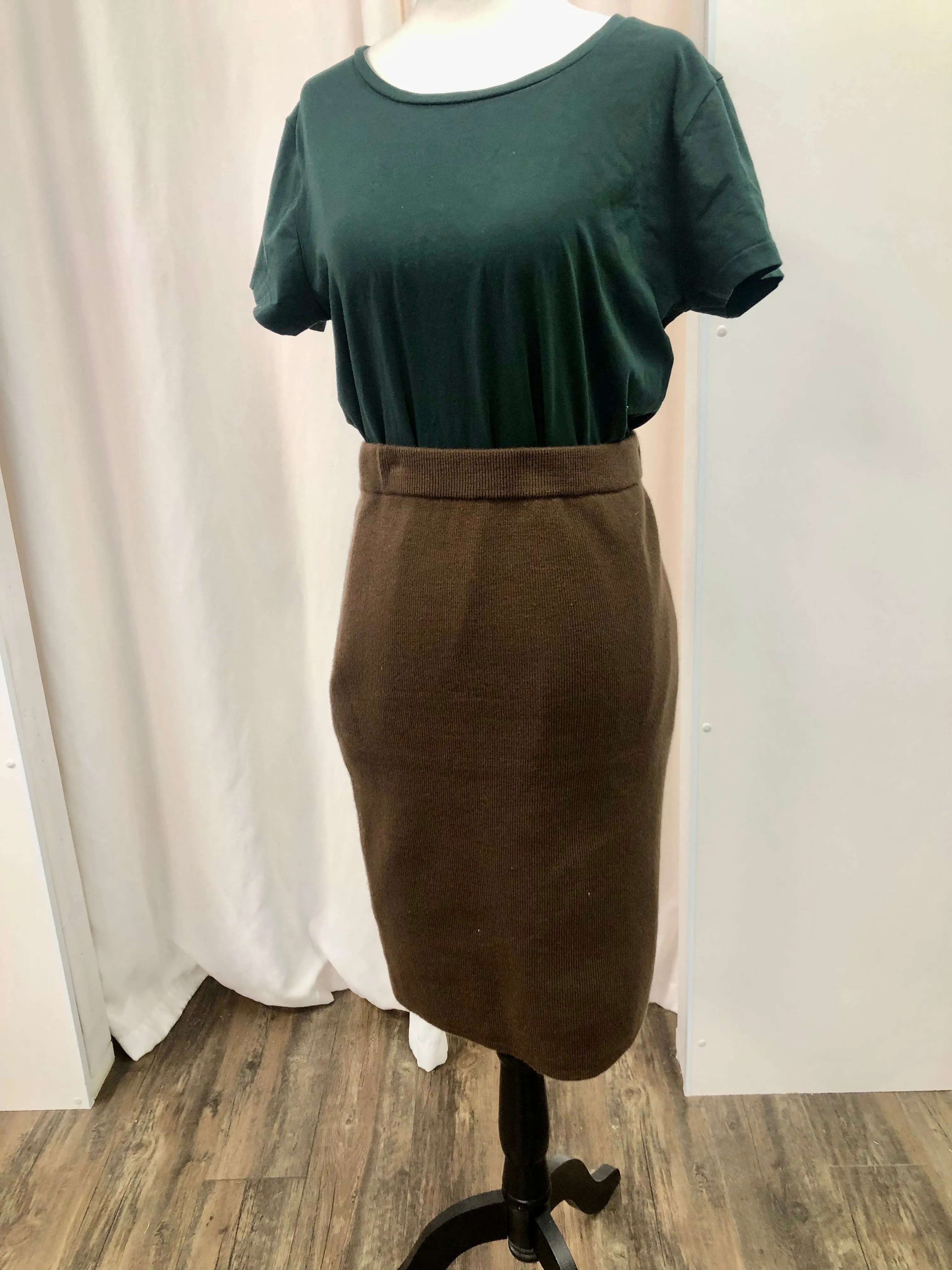 Brown knee length skirt