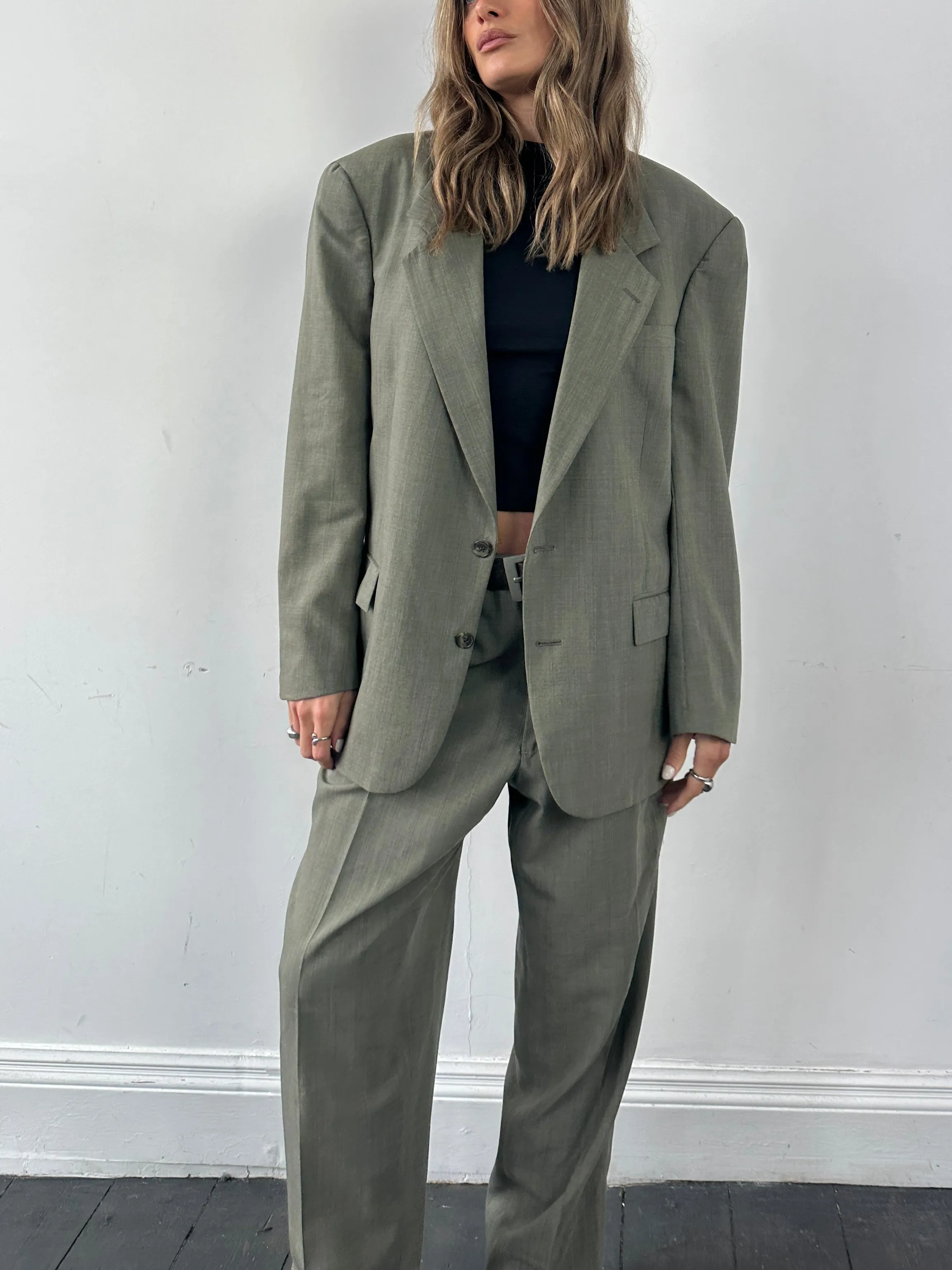 Christian Dior Pure Virgin Wool Single Breasted Suit - 42R/W32