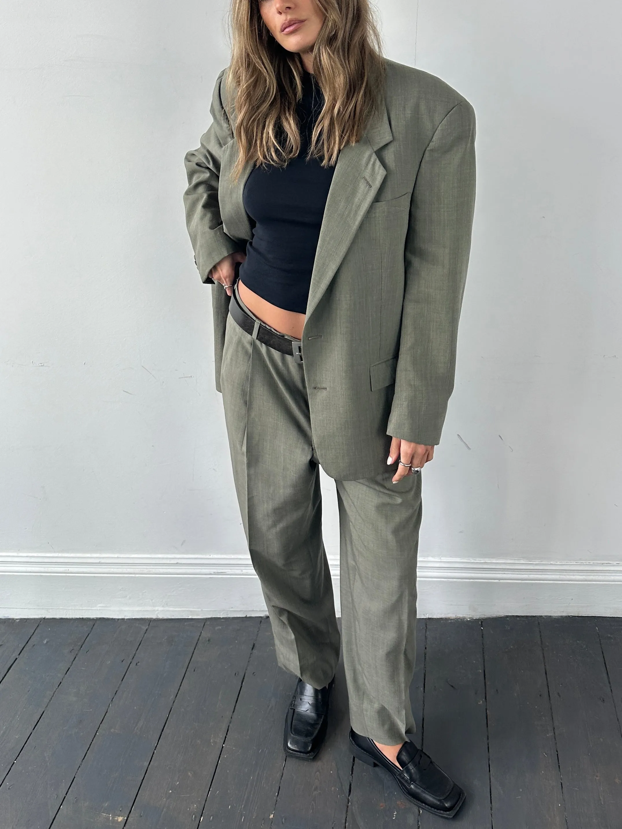 Christian Dior Pure Virgin Wool Single Breasted Suit - 42R/W32