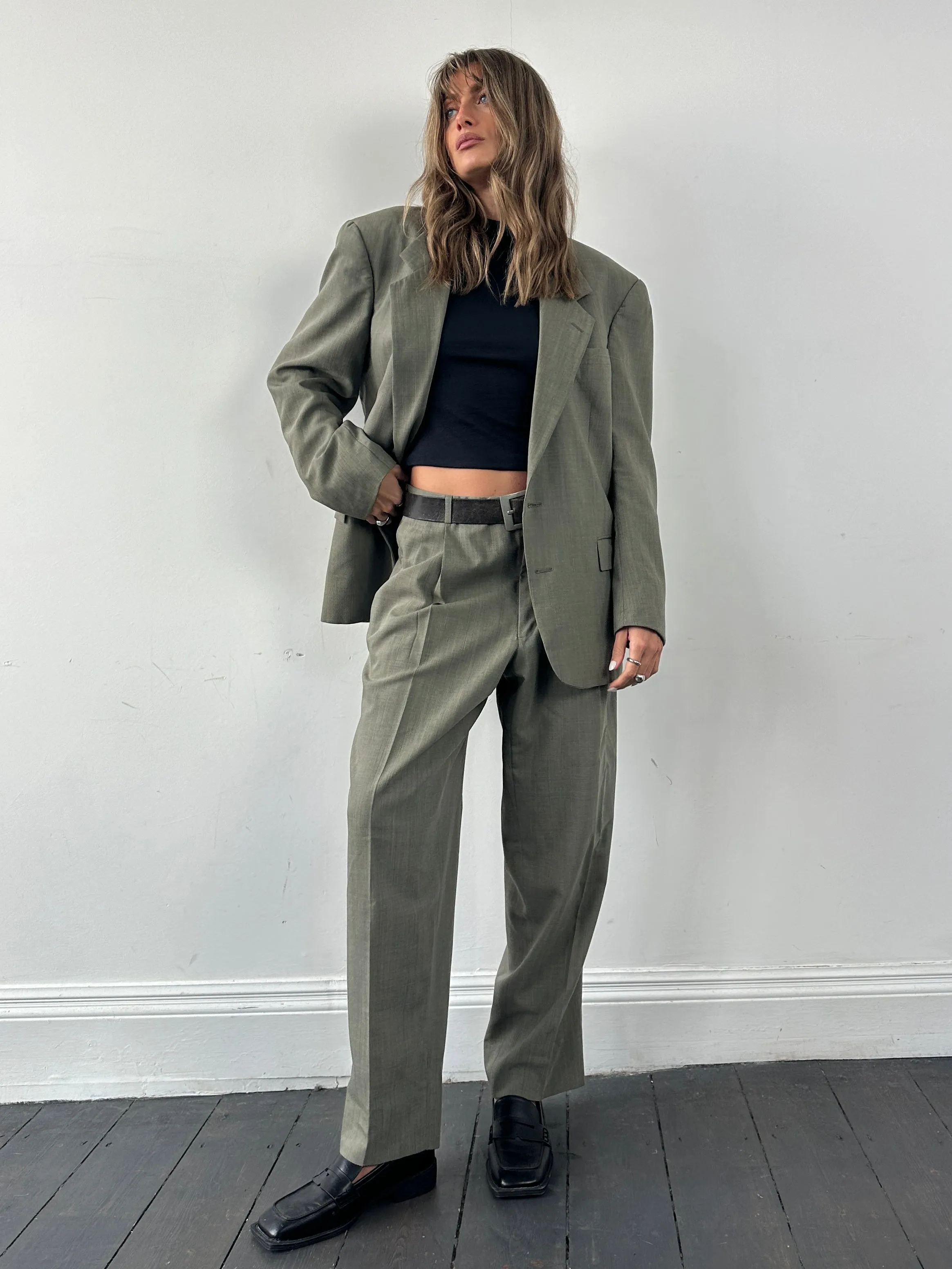Christian Dior Pure Virgin Wool Single Breasted Suit - 42R/W32