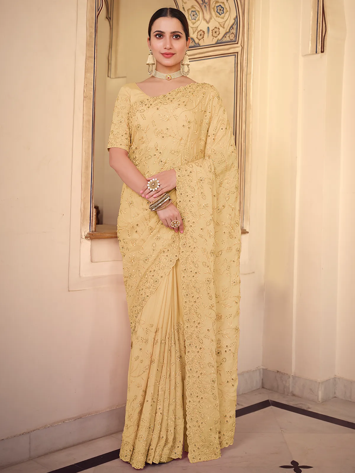 Yellow Chiffon Saree With Unstitched Blouse